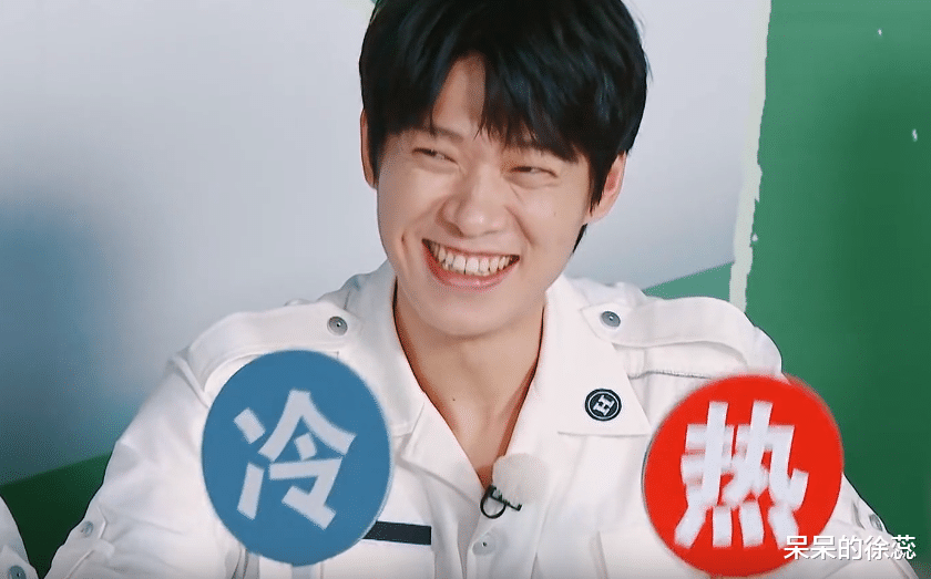 嗨放派2|《嗨放派2》迎首波评价,观众“刀刀见血”,新阵容封神了?