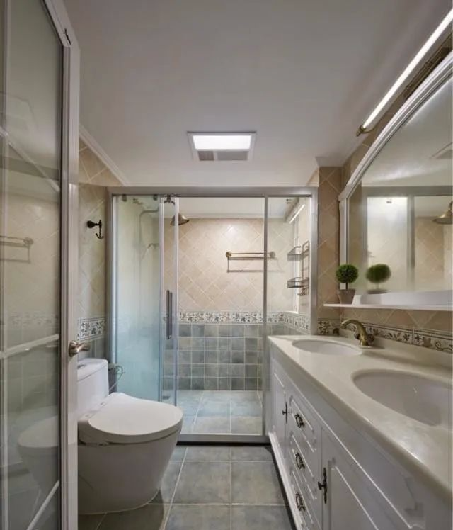 一开始婆婆想插手装修，没敢答应她，后来自己靠网购搞定美式小窝