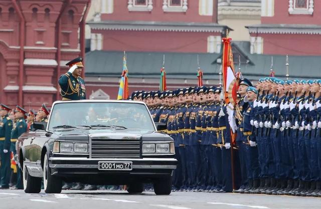 建国246年仅阅兵4次,明明是世界第一强国,为何美国不爱阅兵?