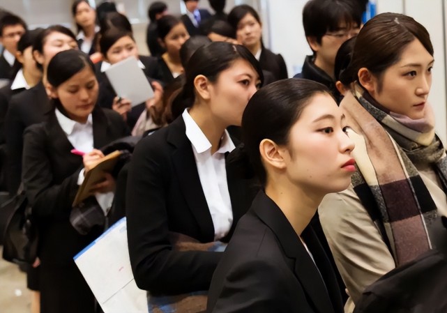 同济|?同济博士应聘被嫌弃,11份简历8个没通过?