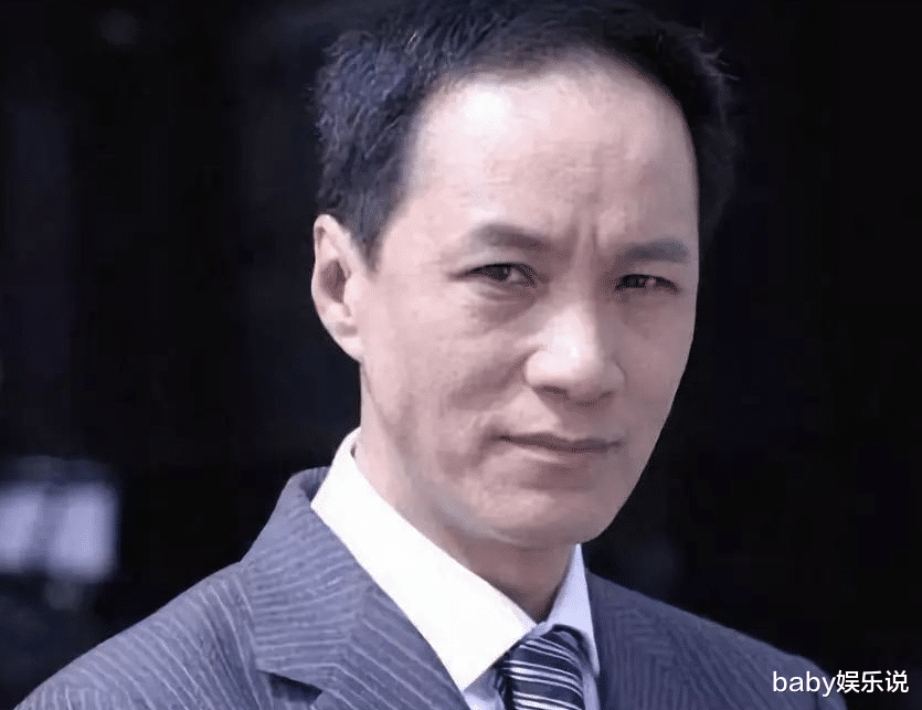 冯远征|冯远征：因爱娶大8岁梁丹妮，因爱选择丁克，因爱29年只爱一人