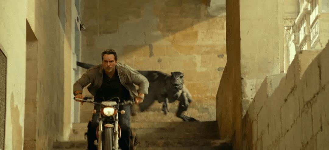 侏罗纪世界统治|《侏罗纪世界3》：久违的美式大片，视觉狂欢下bug明显