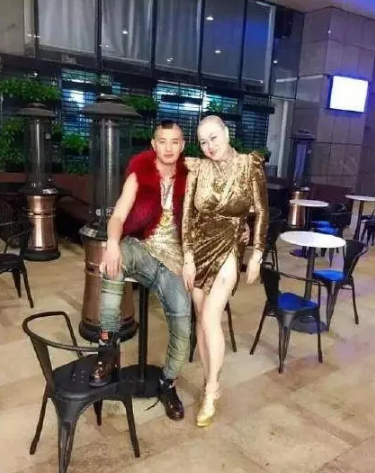 宾利|浙江女富婆征婚,结婚送宾利豪车,如今找到如意郎君了吗