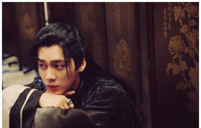 李易峰|李易峰被网友刻薄？新剧还未开播，就被网友吐槽颜值不足过于肿胖