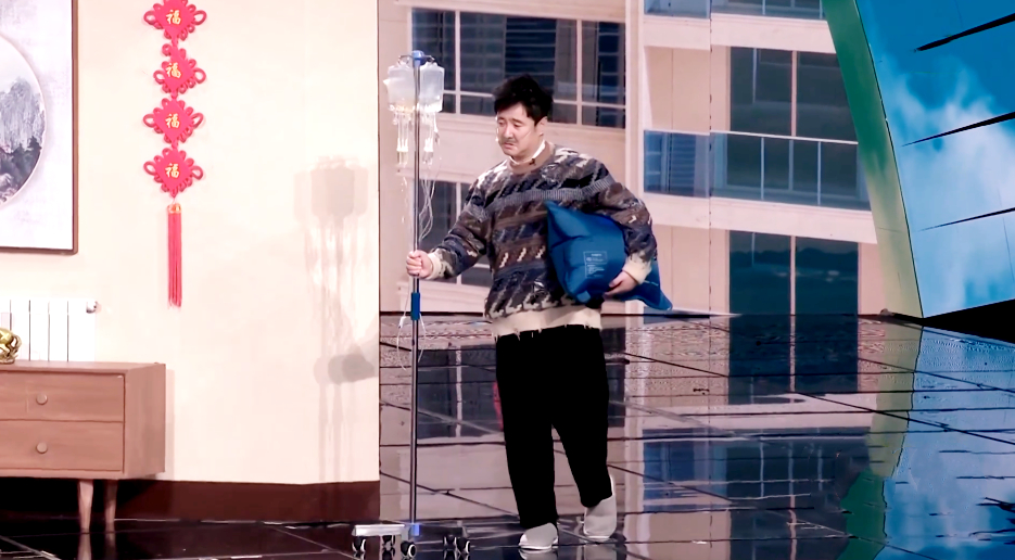 央视春晚|2022央视春晚的“失误”：错把脱口秀当宝，忽略年度最佳喜剧综艺