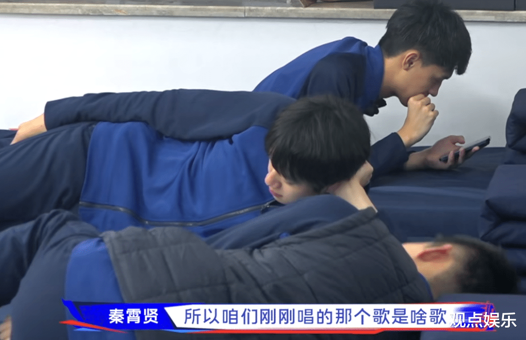 黄圣依|秦霄贤表面顽皮私下努力，录综艺休息期间积极补课，全员响应