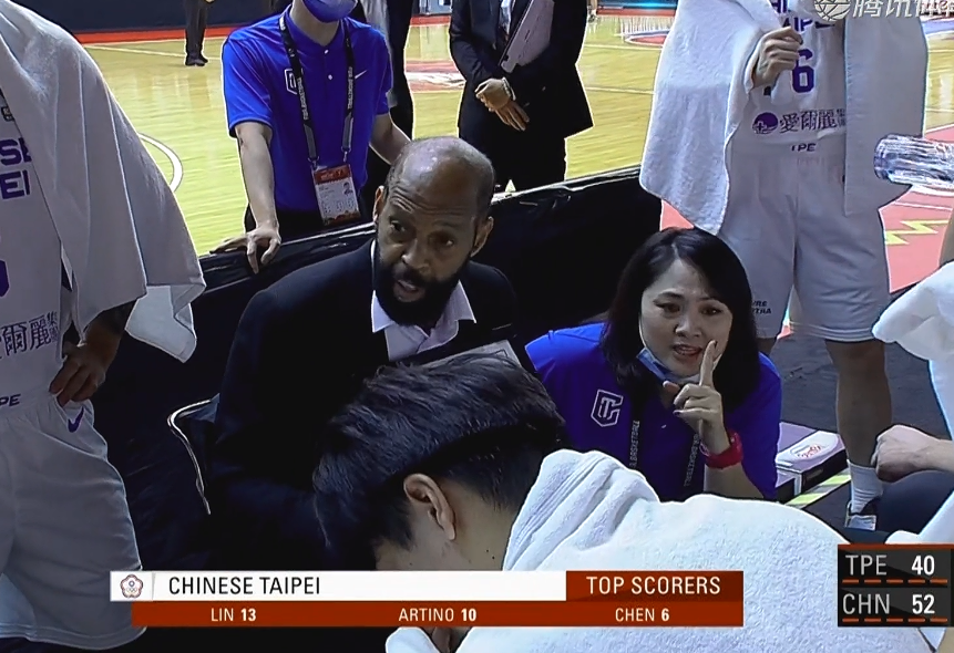 中国男篮|中国男篮大胜中国台北，周琦10分8板+精彩盖帽，与印尼争8强名额