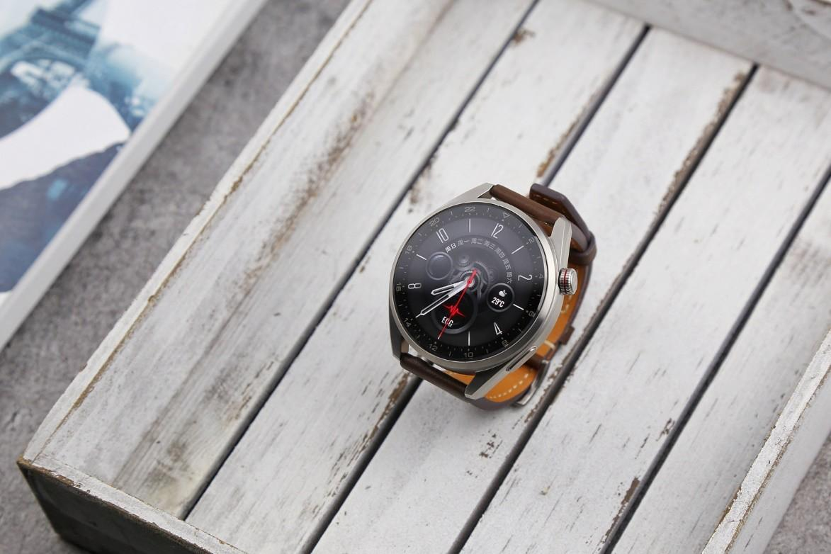 Apple Watch|是苹果能做出来的事：Apple Watch提升快充续航，不过得加钱