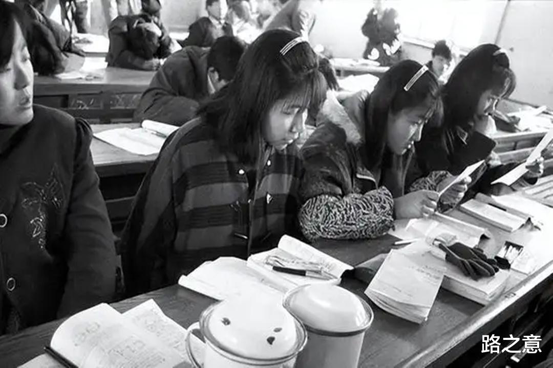 畸恋的悲剧:92年郑州特大投毒案803人中毒,凶手竟是21岁女学生
