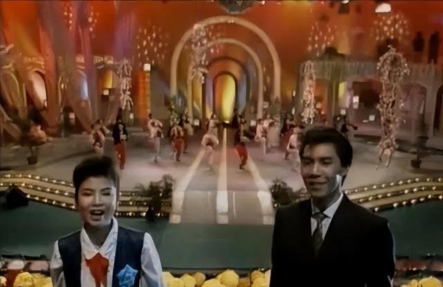 屠洪刚儿子屠芮葆:9岁母亲离世,18岁遭父亲白眼,继母才是我家人
