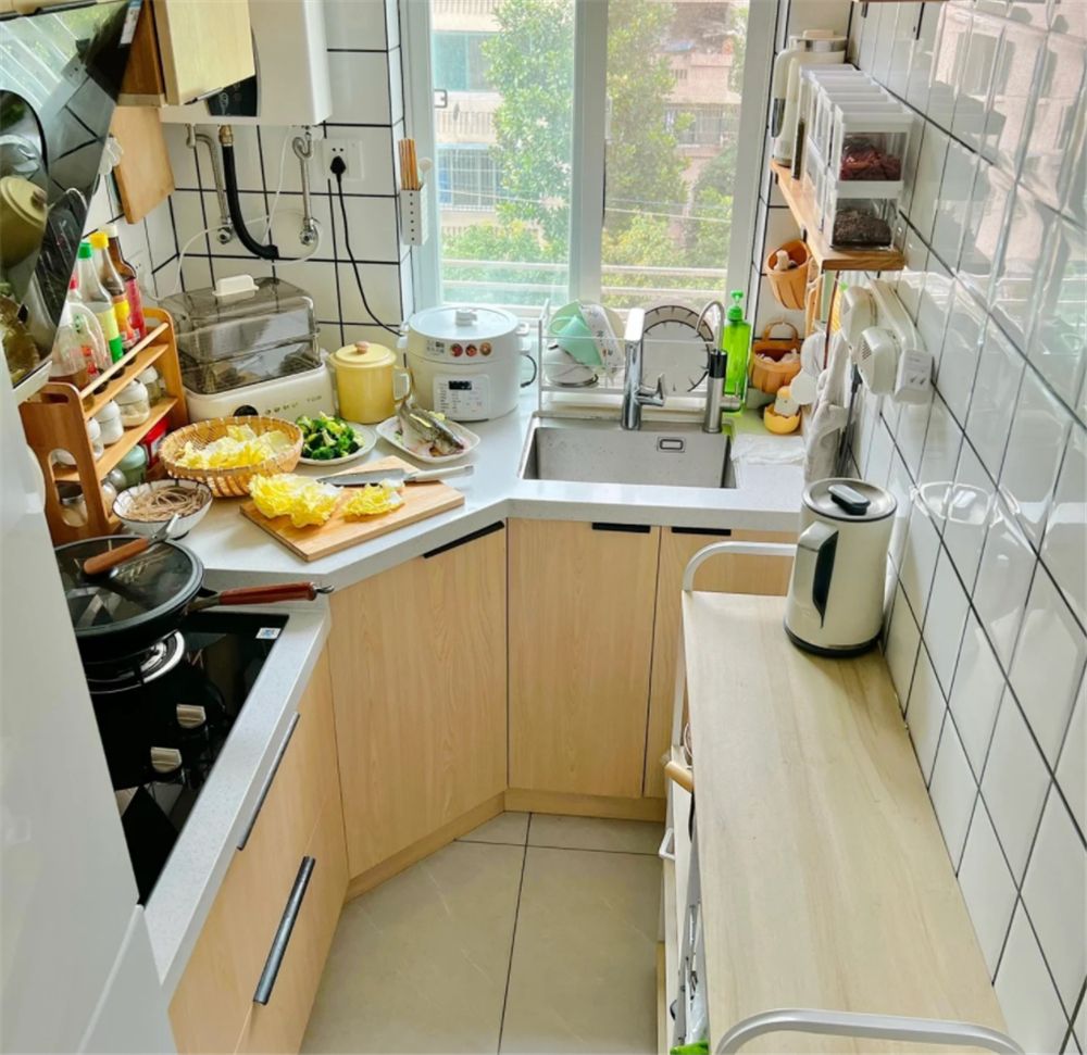 江苏姑娘晒3.7㎡厨房:空间逼仄,但收纳得井井有条,用着太顺手