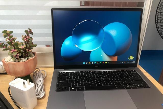 小米科技|小米RedmiBookPro,14英寸高性能轻薄本,小米手机跨屏协同更方便