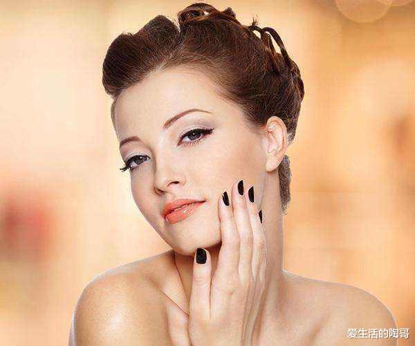 胶原蛋白|女人40岁后,不管有钱没钱,建议多吃这4样,脸色红润,显年轻