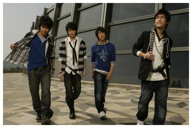 可米小子|被资本抛弃的他们，才是贵圈意难平吧？