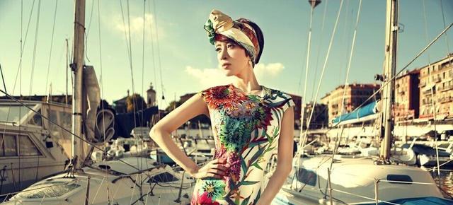 赵丽颖|离婚12年，前妻为博纳上市点赞，于冬和金巧巧带着孩子一起敲钟