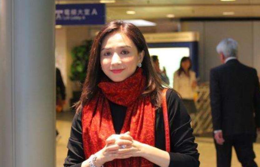 吴婉芳|年仅24岁就退圈？嫁给百亿富豪后，她退圈的真实原因曝光