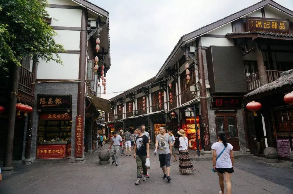 新疆维吾尔自治区|除了著名的8D城市，细数国内其他魔幻之城，你的城市上榜了吗？
