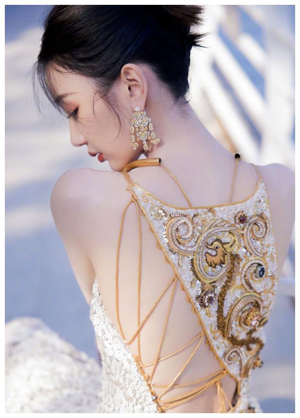 倪妮|给金鸡奖红毯上最惊艳的18位女星排个名:倪妮第2,关晓彤垫底了