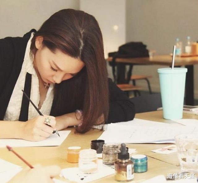 徐子珊|退圈最彻底的TVB前花旦徐子珊：演技气质都在线，真不考虑复出？