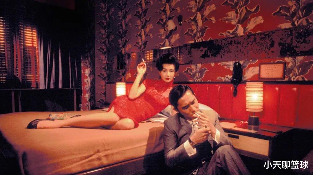 贾玲|43岁的章子怡看着“模仿”她的关晓彤，仿佛是在看25岁时的自己