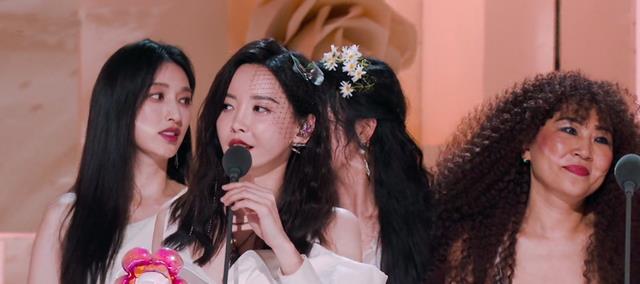 野蔷薇|《浪姐3》4个年度舞台奖出炉，《野蔷薇》实至名归，刘恋遗憾满满