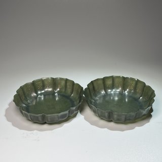 |清 和田玉碧玉诗文莲花碗一对