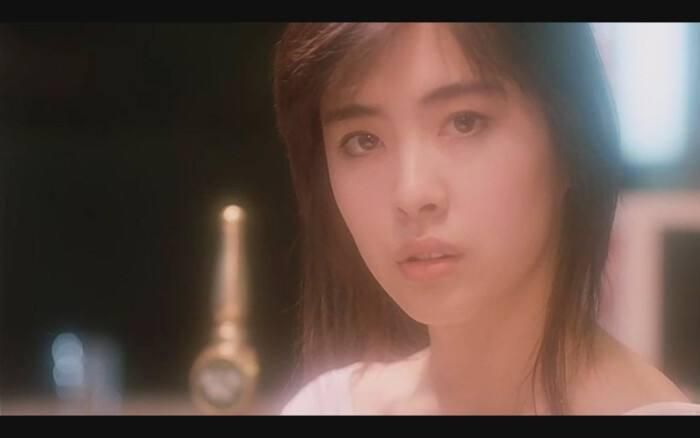 王祖贤|王祖贤要回到娱乐圈了？《门前宝地》预告出现王祖贤！