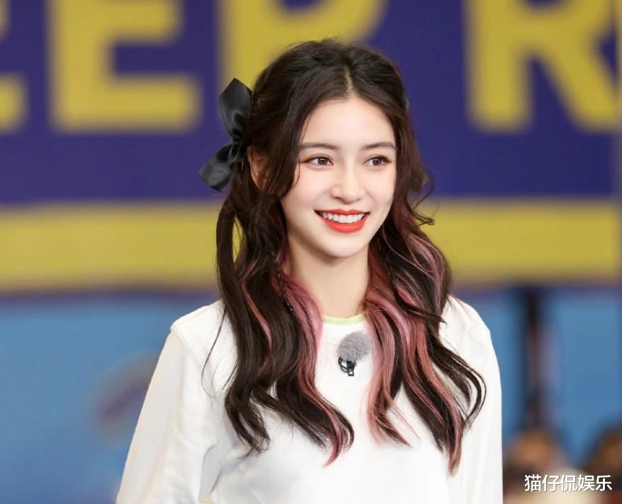 孙艺珍|33岁baby演高中生，现场哭戏双眼紧闭、一脸痛苦，网友：收着点