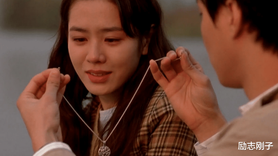 假如爱有天意|《假如爱有天意》：初看是爱情的轮回，再看是时代导致的悲剧与喜剧