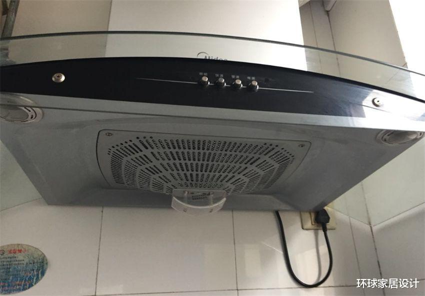 油烟机选侧吸好还是顶吸好?看完这4个对比,就明白该如何选择了