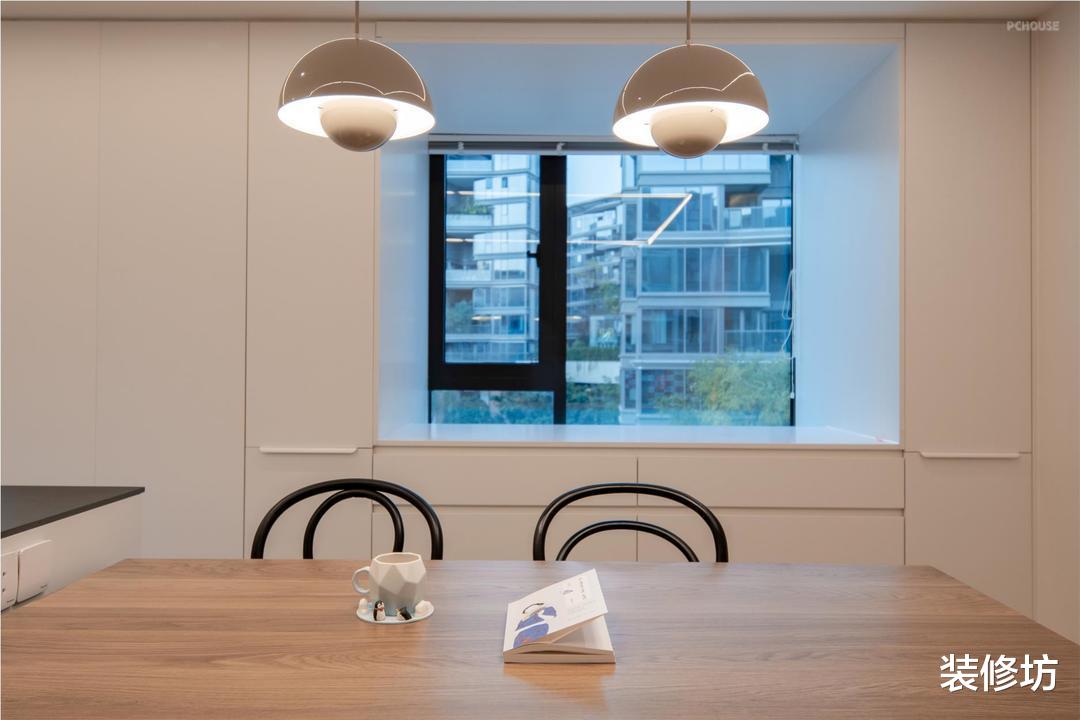 巧妙的四改三,让阳光流淌在每一处角落,简单又大气