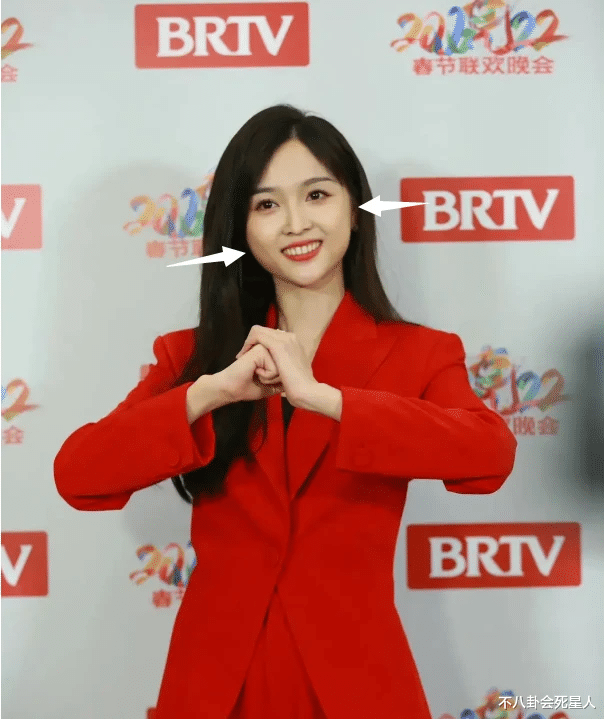 吴宣仪|这牙没救了！吴宣仪新照撞脸林妙可，发腮牙齿外露，嘴巴闭不上