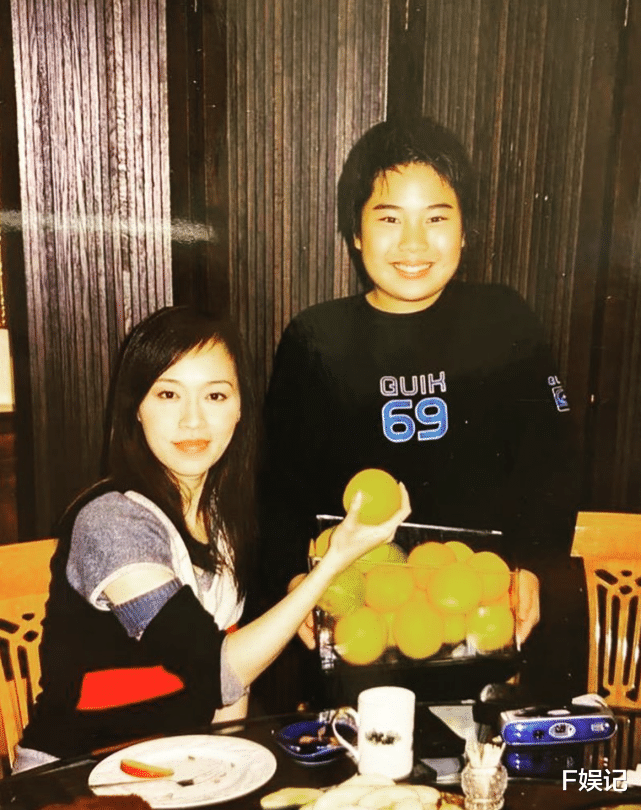 顾纪筠|顾纪筠60岁生日富豪老公制造浪漫 继子TVB男艺人发长文感谢