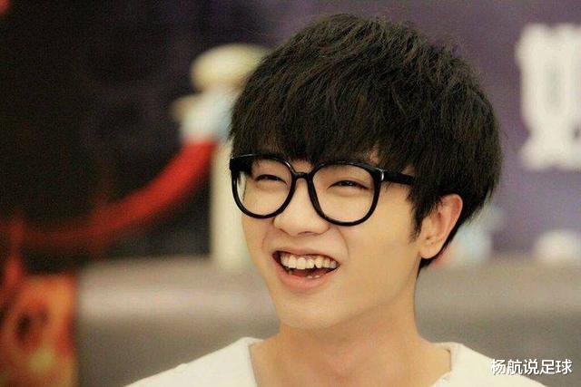 张碧晨|张碧晨分娩当天照首曝光,孩子才33周迫不及待来报道,仅3斤多