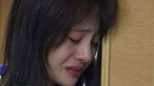 张恒|郑爽国外育儿日常，6点给孩子做饭，省钱徒手搬家，张恒晒图反驳