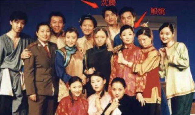 殷桃|知情人曝沈腾和殷桃曾是大学情侣，毕业前分手，因殷桃想发展事业