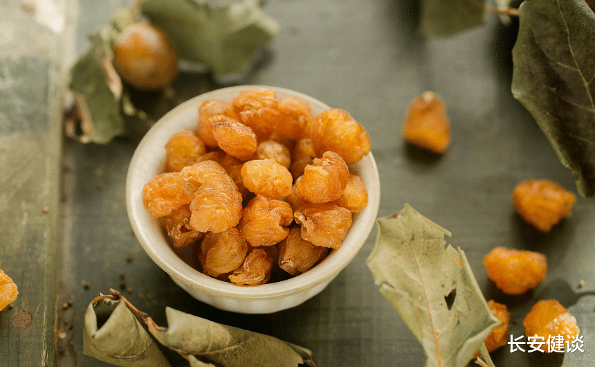 银耳|懂得保养的女人,都会常吃4种食物,你是会保养的女人吗