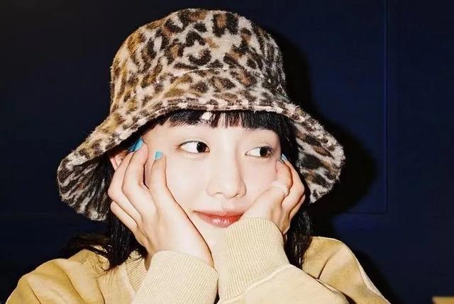 minnie|从乖乖女变成舞台拽姐?她靠冷御妆容火出圈!网友:好拽好喜欢啊