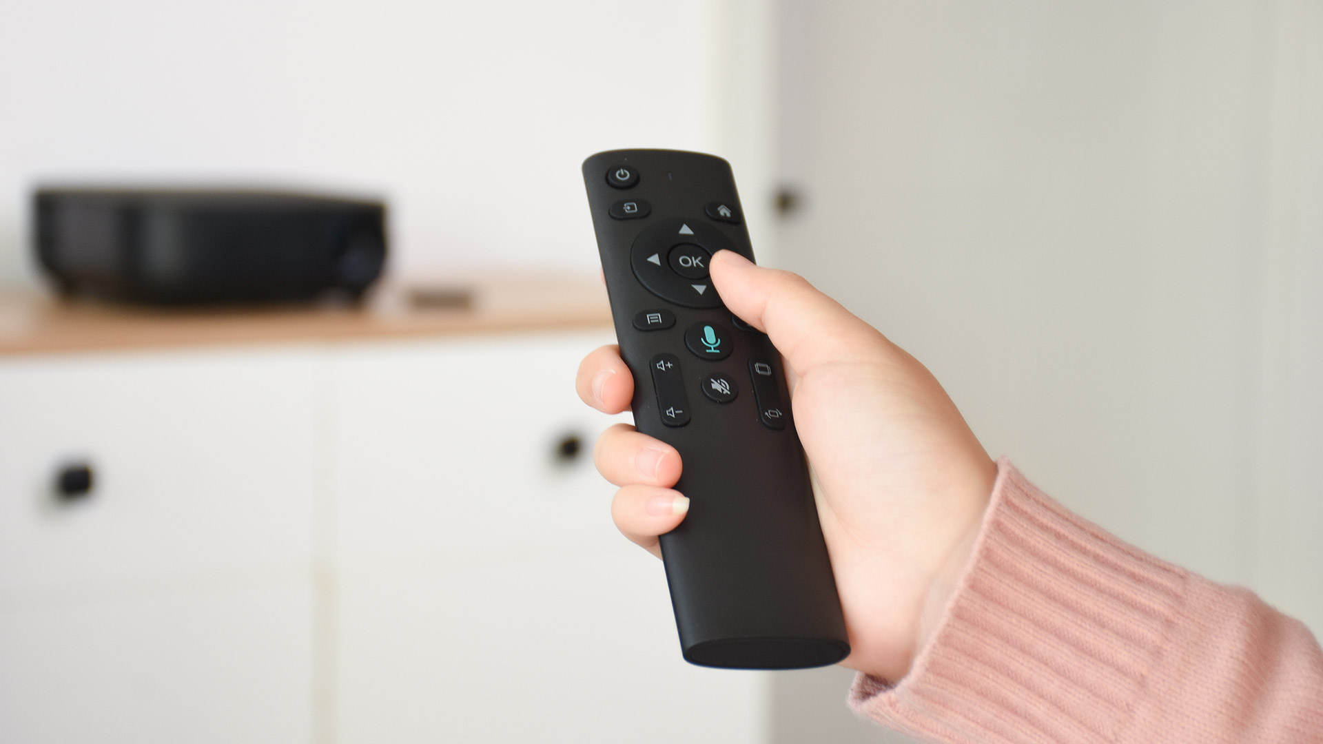 电影|周末追剧全靠它?希影智能投影仪P8深度体验