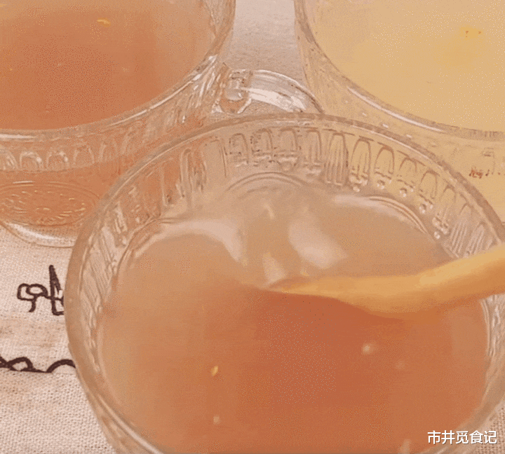 女人年过40岁选择吃啥零食？推荐5种，好吃养人，解馋还没压力