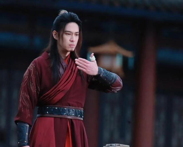 武侠|曾舜晞出演温瑞安武侠后，腾讯买下古龙10年版权，武侠要振兴了？