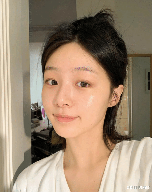 vera wang “清水洗脸”与“洗面奶洗脸”,哪个对皮肤更好? 差距真不小