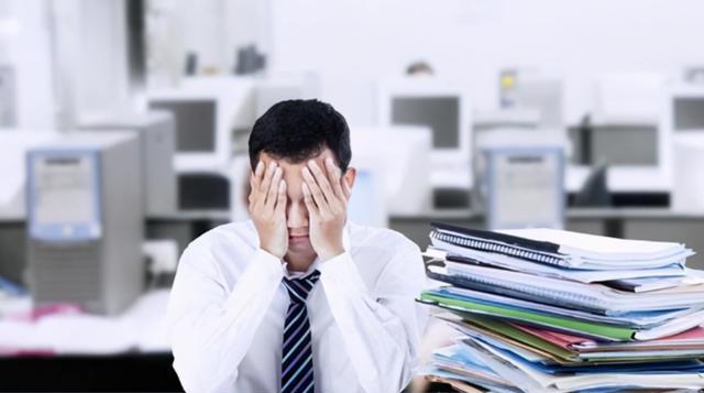 绝大部分00后愿意加班?网友神评令人捧腹:瞎说,我愿意整顿秩序
