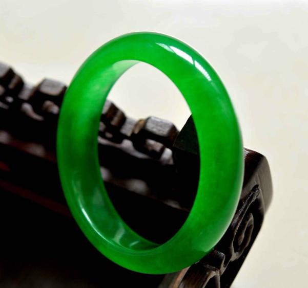 古钱币|翡翠有收藏价值吗?