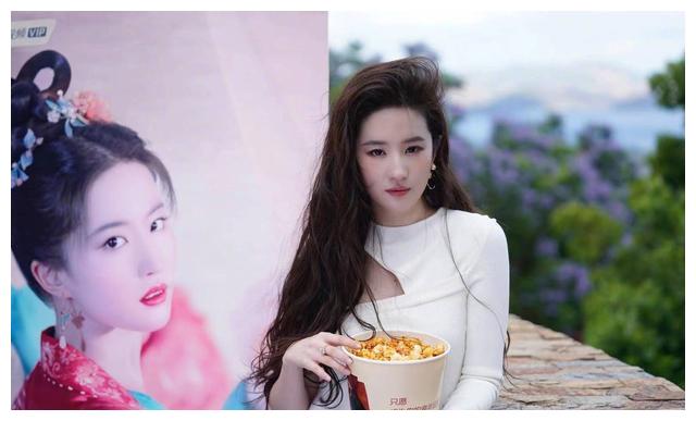 刘亦菲|她的脸很美,演技也没有那么差,但请不要造神