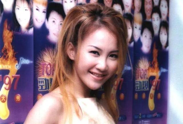 李玟|“电臀天后”李玟:6次恋爱后嫁洋老公,9次试管怀不上孩子