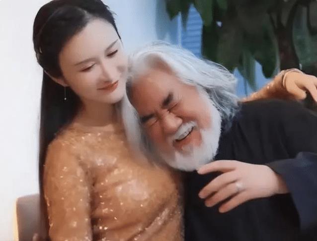 张纪中|恩爱夫妻彻底崩了！转移数亿房产被抓包…