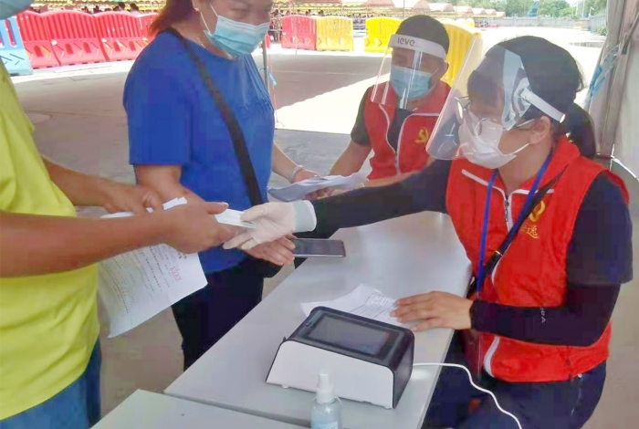 |防疫核验,核酸采样…测温健康码识别一体机化身助力基层防疫