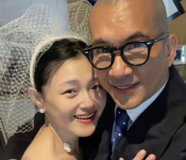 汪小菲|大S与具俊晔低调蜜恋,小S沦落靠存款生存,汪小菲直播发飙捶桌子