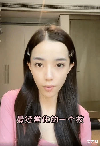 春晚|迅猛龙生图翻车,见过真人的网友透露,她绝对没整容,颜值一般,身高一米六